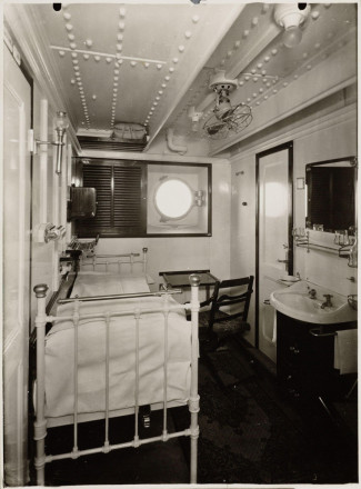 Second class cabin for one person on the MS Christiaan Huygens.